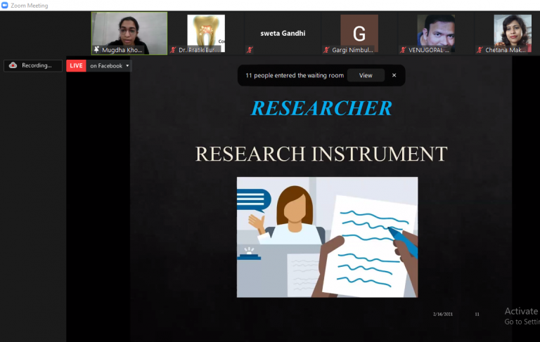 Speaker Dr Mugdha Khond expressing her views on Research in Dentistry