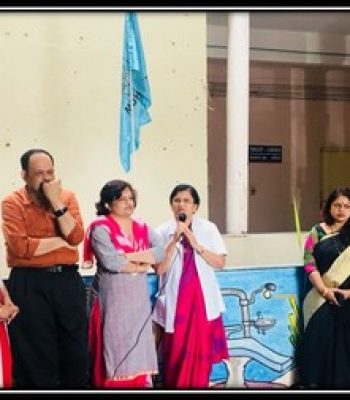 Hon. Dean Ma’am hoisted the University Flag